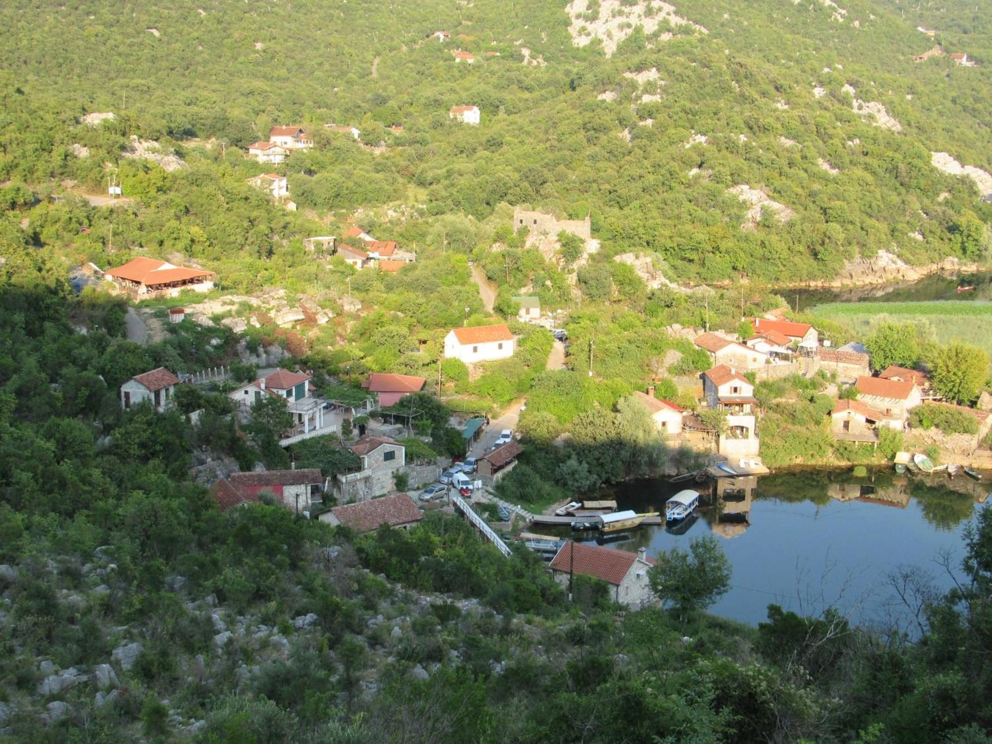 Feel The Karuch Villa Cetinje Buitenkant foto